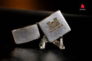 Vỏ Zippo Xưa 1951 – Fort Belvoir – Vỏ Thép – Cũ 1