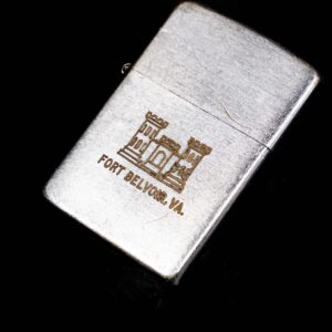 Vỏ Zippo Xưa 1951 – Fort Belvoir – Vỏ Thép – Cũ 4