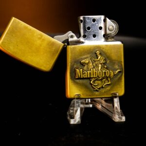 Zippo 1982 – Zippo Marlboro Running HorseMan 1982 – Đồng Nguyên Khối 1
