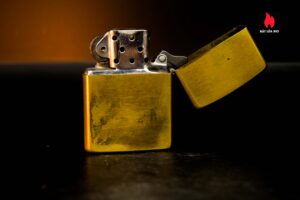 Zippo 1982 – Zippo Marlboro Running HorseMan 1982 – Đồng Nguyên Khối 17