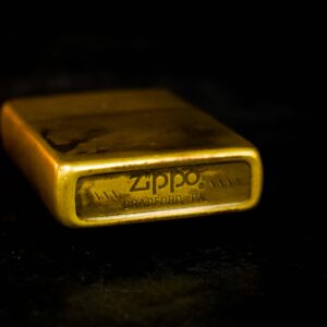 Zippo 1982 – Zippo Marlboro Running HorseMan 1982 – Đồng Nguyên Khối 3
