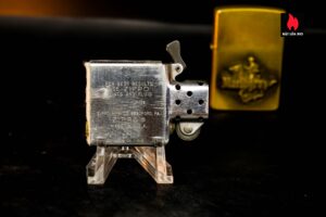 Zippo 1982 – Zippo Marlboro Running HorseMan 1982 – Đồng Nguyên Khối 7