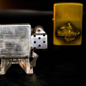 Zippo 1982 – Zippo Marlboro Running HorseMan 1982 – Đồng Nguyên Khối 8