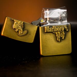 Zippo 1986 – Brass Marlboro Lighter Cowboy On Horseback With Lasso 15