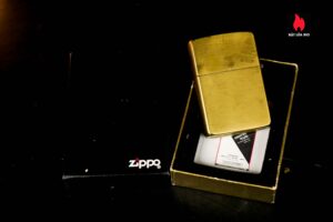 Zippo 1986 – Brass Marlboro Lighter Cowboy On Horseback With Lasso 4