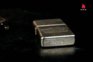 Zippo Bạc Khối 2007 – Sterling Silver – VOX 50 Years Of Golden Tone 14