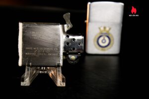 Zippo Canada 1975-1986 – HMCS Preserver – Cũ 5