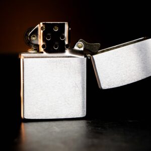 Zippo Canada 1975-1986 – HMCS Preserver – Cũ 7
