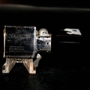 Zippo La Mã 1992 – Black Matte – Marlboro Man Silhouette 11