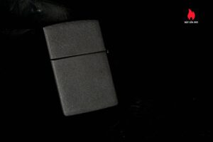 Zippo La Mã 1992 – Black Matte – Marlboro Man Silhouette 3