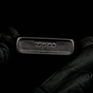 Zippo La Mã 1992 – Black Matte – Marlboro Man Silhouette 4