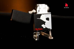 Zippo La Mã 1992 – Black Matte – Marlboro Man Silhouette 8