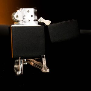 Zippo La Mã 1992 – Black Matte – Marlboro Man Silhouette 9