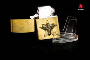 Zippo La Mã 1992 – Đồng Nguyên Khối – Không Khắc Tên – Marlboro Longhorns 11
