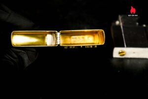Zippo La Mã 1992 – Đồng Nguyên Khối – Không Khắc Tên – Marlboro Longhorns 16