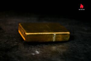 Zippo La Mã 1992 – Đồng Nguyên Khối – Không Khắc Tên – Marlboro Longhorns 9