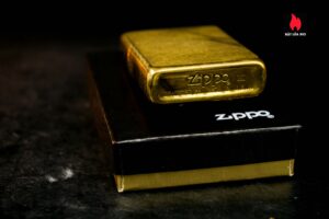 Zippo La Mã 1992 – Đồng Nguyên Khối – Marlboro Longhorns – EJG 7