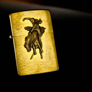 Zippo La Mã 1994 – Đồng Nguyên Khối – Country Store Marlboro Rodeo 3