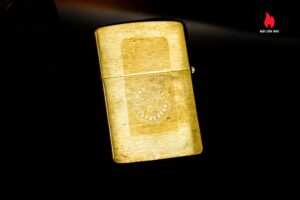 Zippo La Mã 1994 – Đồng Nguyên Khối – Country Store Marlboro Rodeo 4