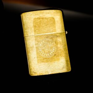 Zippo La Mã 1994 – Đồng Nguyên Khối – Country Store Marlboro Rodeo 4
