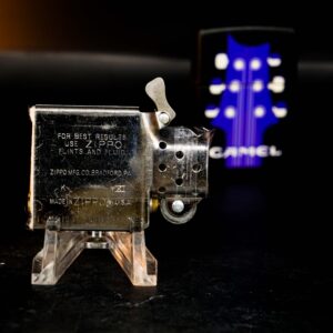 Zippo La Mã 1995 – Camel Guitar Neck Musical 6