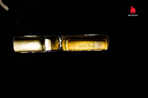 Zippo La Mã 1995 – Camel Guitar Neck Musical 8