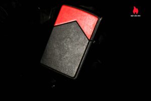 Zippo La Mã 1996 – Emblem Marlboro Red Roof 3