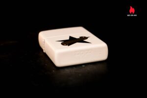 Zippo La Mã 1996 – Hollywood Star 4