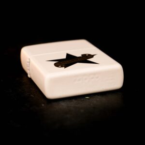 Zippo La Mã 1996 – Hollywood Star 4