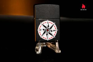 Zippo La Mã 1998 Marlboro Black Matte Compass - Mộc Lồi