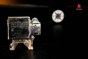 Zippo La Mã 1998 Marlboro Black Matte Compass - Mộc Lồi 9