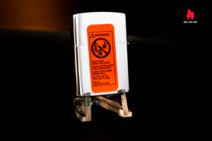 Zippo La Mã 1999 – Road-Sign Australia Series – Beware of Owner 1