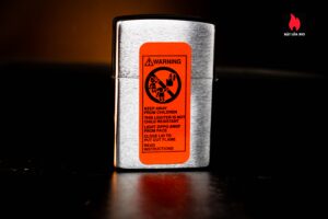 Zippo La Mã 1999 – Road-Sign Australia Series – Beware of Owner 3