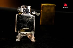 Zippo La Mã 2000 – Đồng Thô – Đồng Phôi – Cũ 9