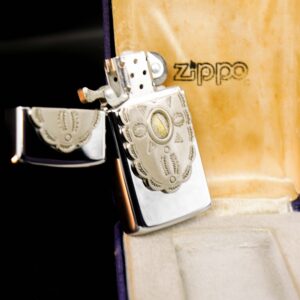 Zippo Slim La Mã 1999 – Indian Cherokee – High Polish Chrome 3
