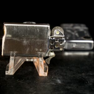 Zippo Slim Xưa 1976 – Venetian – Hoa Văn Ý 12