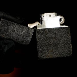 Zippo Xưa 1943 – 1945 – World War II – Black Crackle – Bản Lề 3 Chấu 10