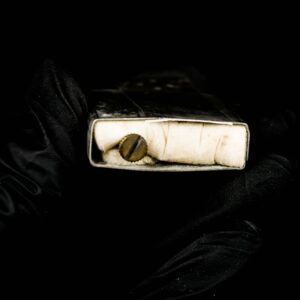 Zippo Xưa 1943 – 1945 – World War II – Black Crackle – Bản Lề 3 Chấu 13