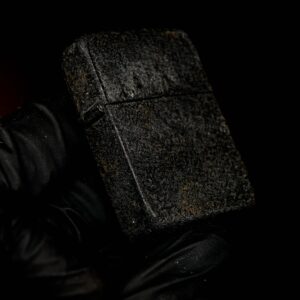 Zippo Xưa 1943 – 1945 – World War II – Black Crackle – Bản Lề 3 Chấu 2