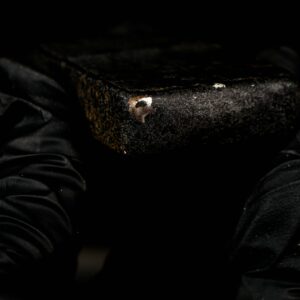 Zippo Xưa 1943 – 1945 – World War II – Black Crackle – Bản Lề 3 Chấu 24