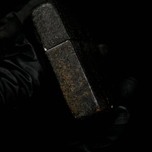 Zippo Xưa 1943 – 1945 – World War II – Black Crackle – Bản Lề 3 Chấu 8