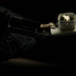 Zippo Xưa 1943 – 1945 – World War II – Black Crackle – Bản Lề 3 Chấu 9