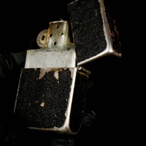 Zippo Xưa 1943 – 1945 – World War II – Black Crackle – Bản Lề 3 Chấu – Cũ 12