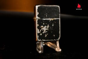 Zippo Xưa 1943 – 1945 – World War II – Black Crackle – Bản Lề 3 Chấu – Cũ