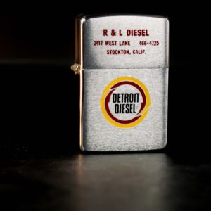 Zippo Xưa 1969 – Detroit Diesel – R & L Diesel 17