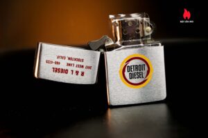 Zippo Xưa 1969 – Detroit Diesel – R & L Diesel 5