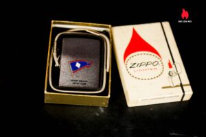 Zippo Xưa 1975 – LossProof – Stony Brook Yacht Club 1