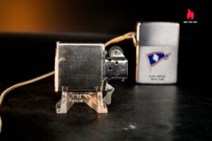 Zippo Xưa 1975 – LossProof – Stony Brook Yacht Club 10