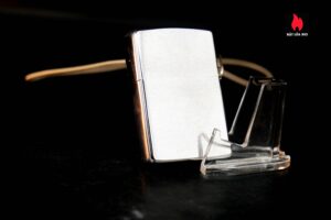Zippo Xưa 1975 – LossProof – Stony Brook Yacht Club 16
