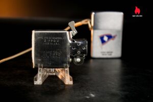 Zippo Xưa 1975 – LossProof – Stony Brook Yacht Club 9
